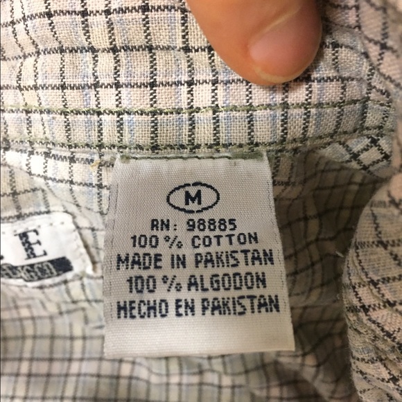 Men’s button-up Shirt - Picture 3 of 3